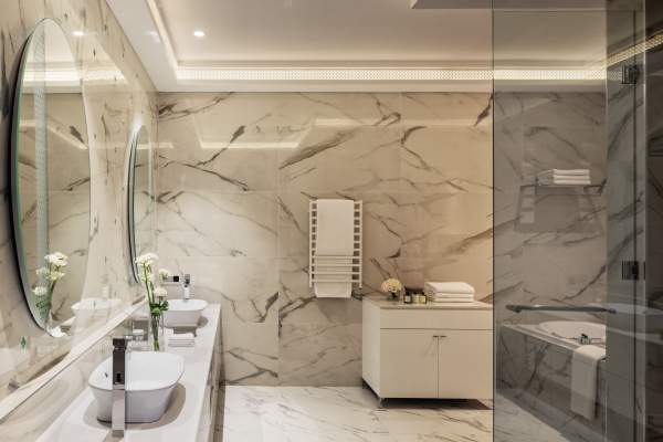 Bathroom of a suite in Nador, 5-star Hotel Marchica Lagoon Resort in Nador