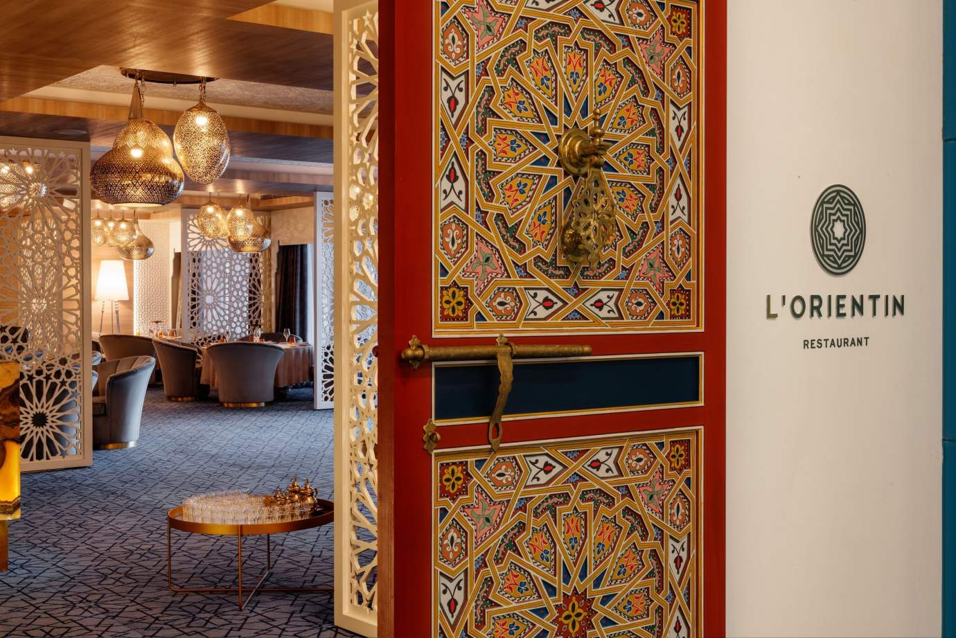 Mesa de L’Assiette, Hotel 5 estrellas Marchica Lagoon Resort en Nador