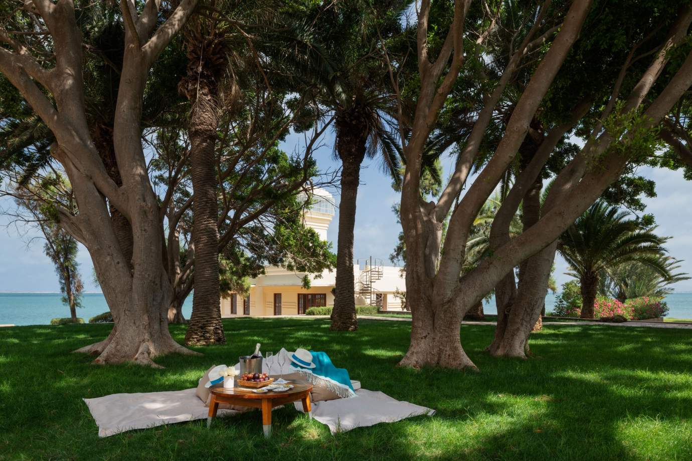 mariage au bord de la mer à nador au maroc